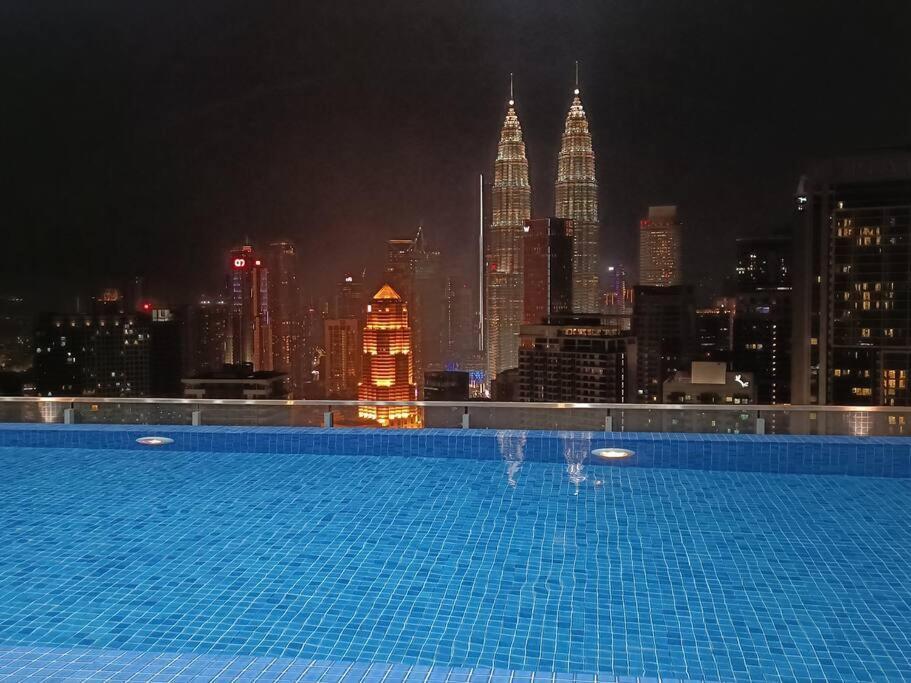 Pangsapuri Lux 36b With Klcc Infinity Pool View