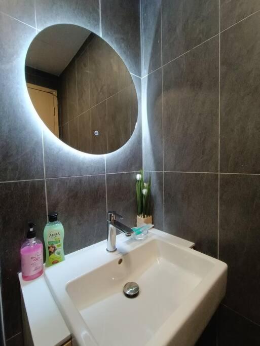 Lux 36b With Klcc Infinity Pool View Appartement